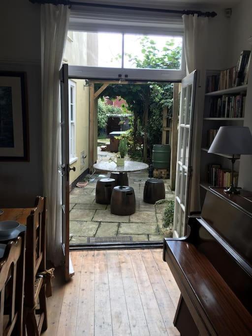 Large Character Home, Hot Tub, Beach 5 Min Walk Gorleston-On-Sea Luaran gambar